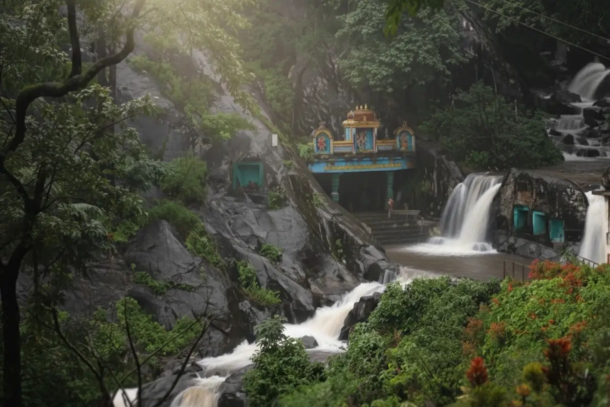 kalhatti falls in chikmagalur